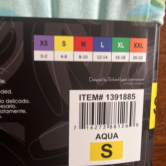 Disney  2 Piece  Micky Pajamas Short Set Size S - Picture 7 of 7